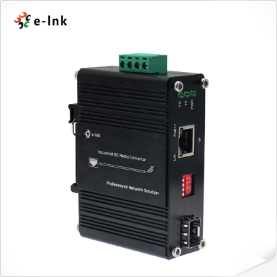 Mini Industrial 10G/5G/2.5G/1G/100M 802.3bt do 10GBASE-X SFP+ Media Converter