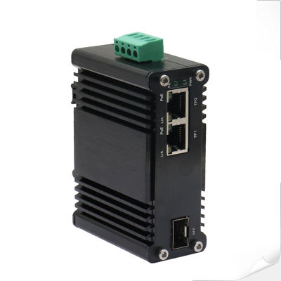 Mini Industrial 1-port 100/1000X SFP do 2-port 10/100/1000T 90W PoE++ Media Converter
